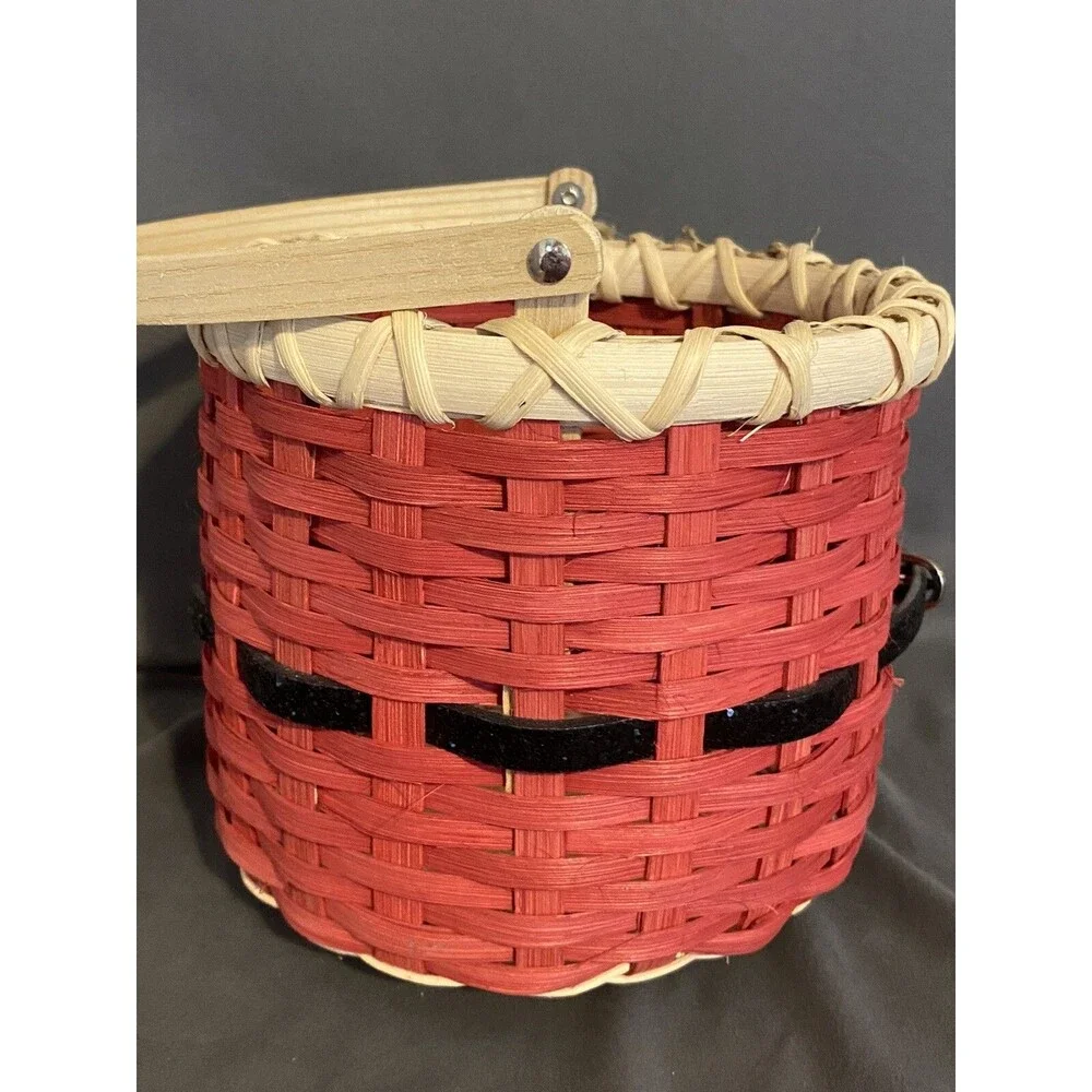 Handmade Christmas Basket Santa Claus Phyllis Schoenberg 6” With Handle Belt